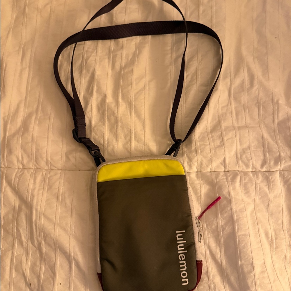 Lululemon Green and Yellow Belt/Crossbody Bag